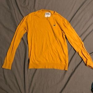 Yellow , Small Hollister sweater